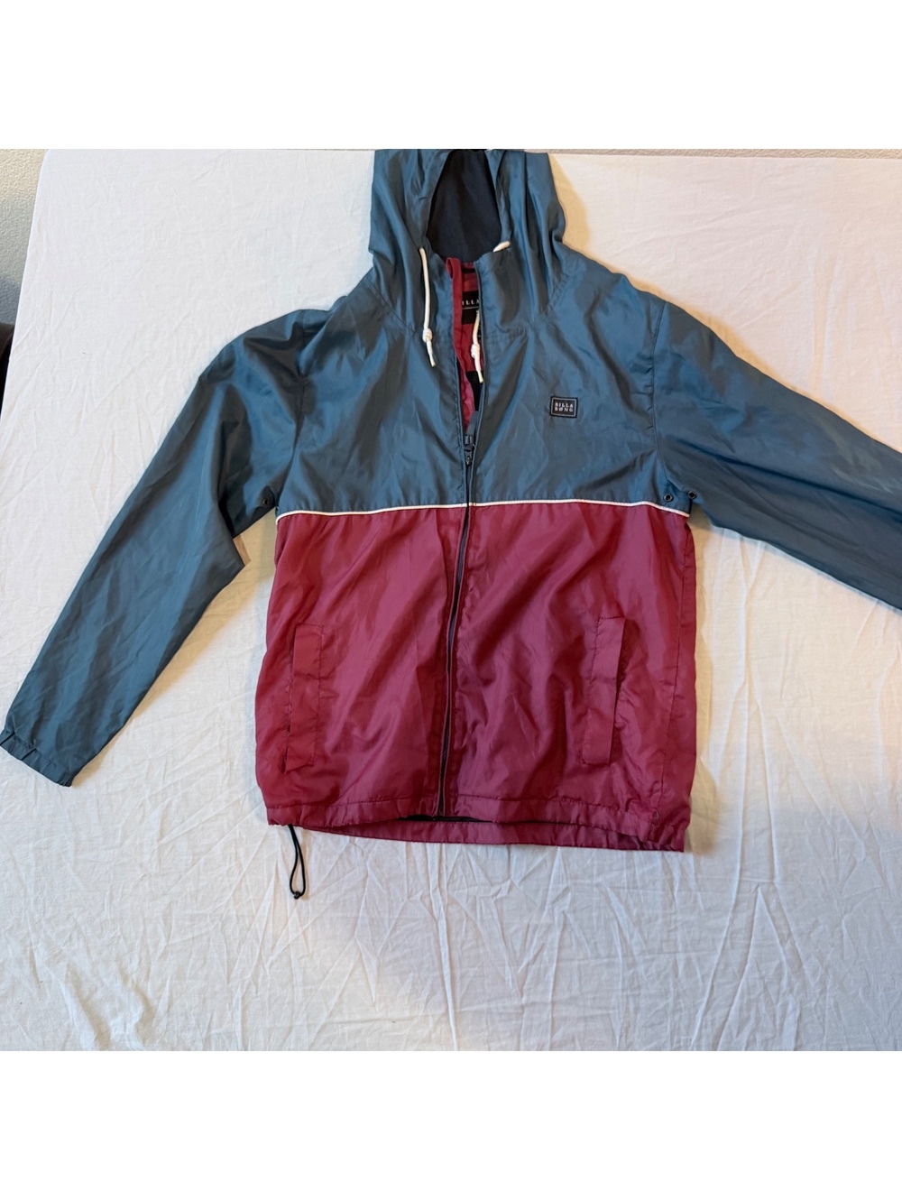Billabong Men's Medium Two-Tone Hooded Windbreaker Jacket Blue Burgundy
